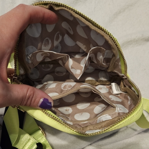 Isabelle PETA Approved Vegan Lime Green Waist Belt Bag Fanny Pack Adjustable - Picture 5 of 8